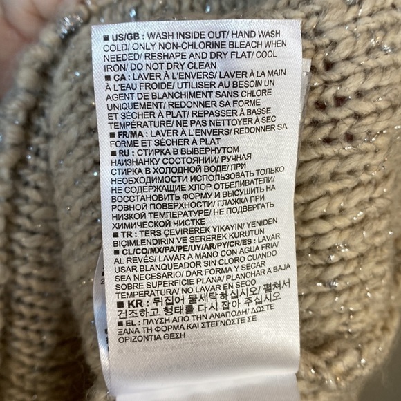 BANANA REPUBLIC “Butterfly Lure” Italian Yarn Split Back Sweater Size Medium - Picture 7 of 15